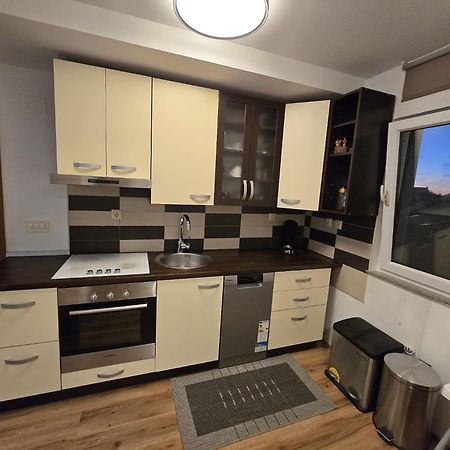 Comfortable Apartment Near Pula Marcana Bagian luar foto